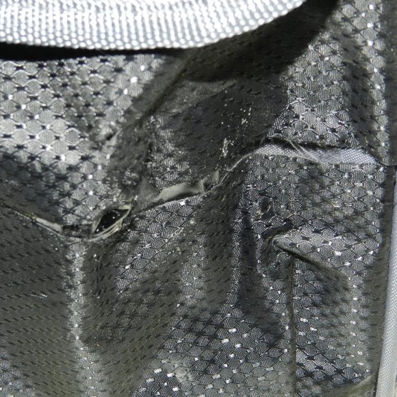 Good 2 Go travel/airline pet carrier with hand & shoulder straps, outer pockets - Picture 6 of 10